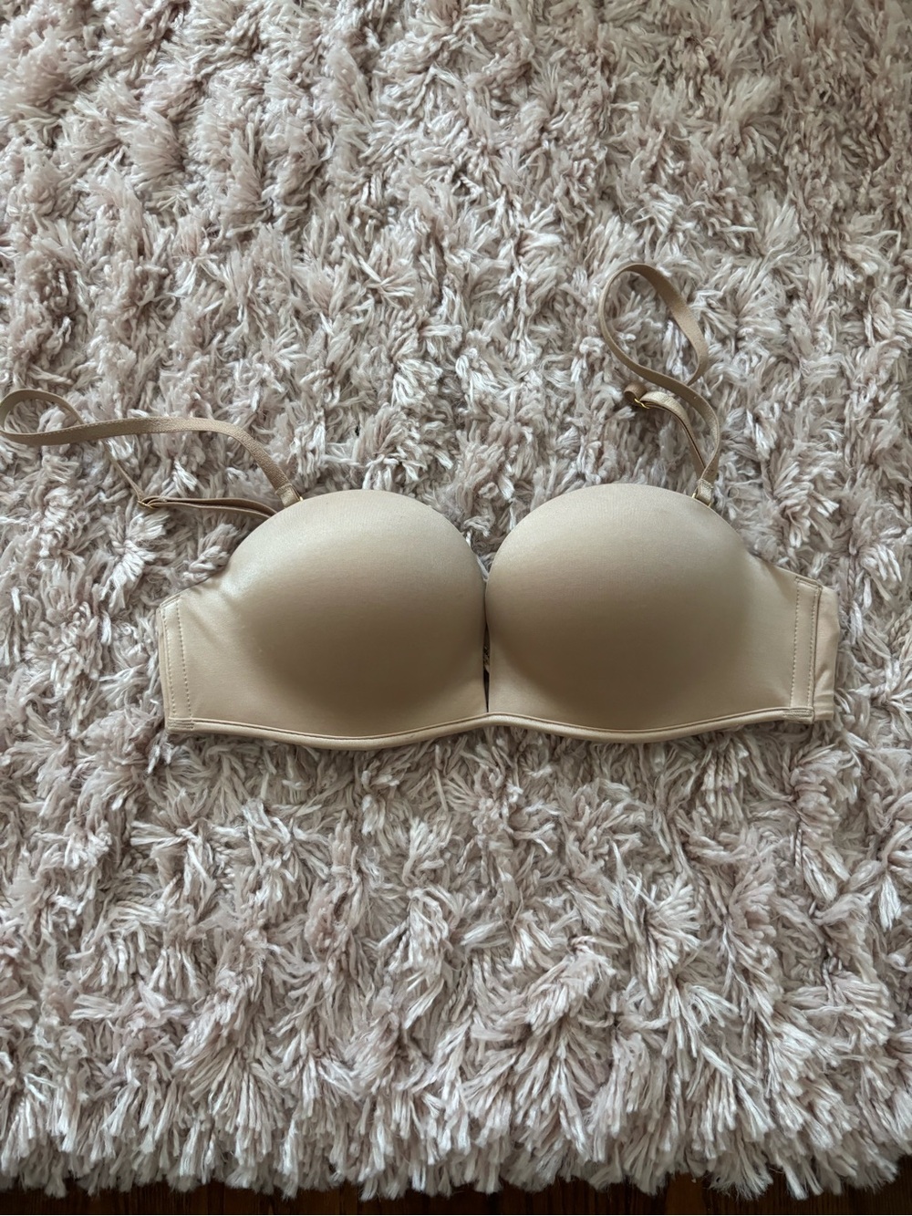 Victoria’s Secret Nude Bombshell Push-up Strapless Convertible Bra